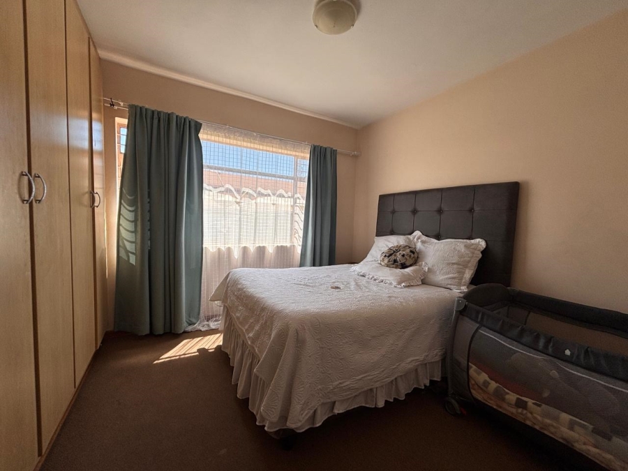 To Let 2 Bedroom Property for Rent in Pellissier Free State